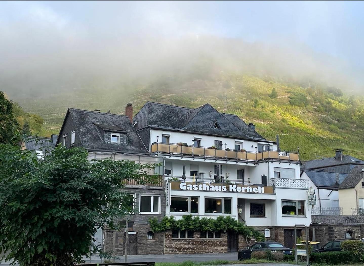 Gasthaus Korneli Sankt Aldegund Extérieur photo